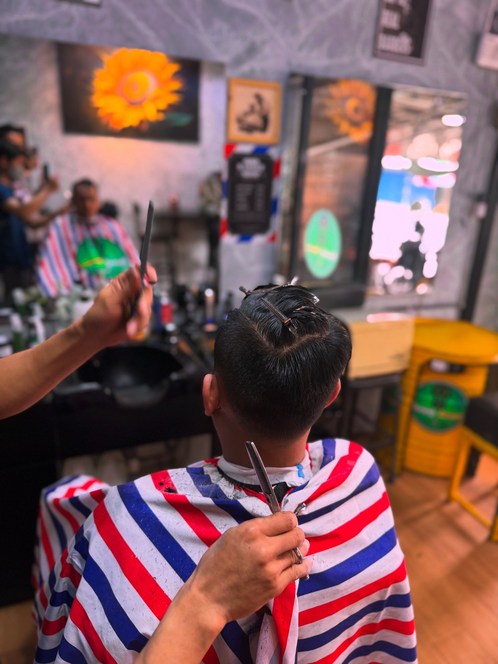 Suasana Ruang Aman Barber & Coffee